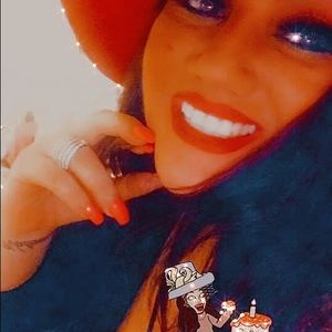 Meet your Posher, Nancy